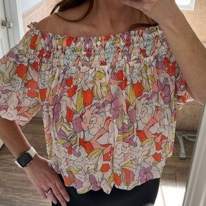 Smocked off-the-shoulder top by Free People Crop, bell shaped Size Large